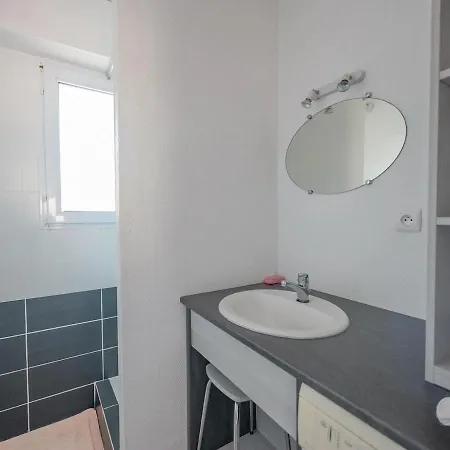 Et Commerces, Balcon, Confort - Fr-1-197-547 Apartment