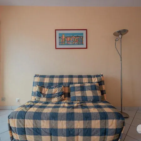 Apartment Et Commerces, Balcon, Confort - Fr-1-197-547