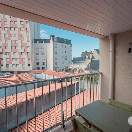 Lejlighed Et Commerces, Balcon, Confort - Fr-1-197-547 *