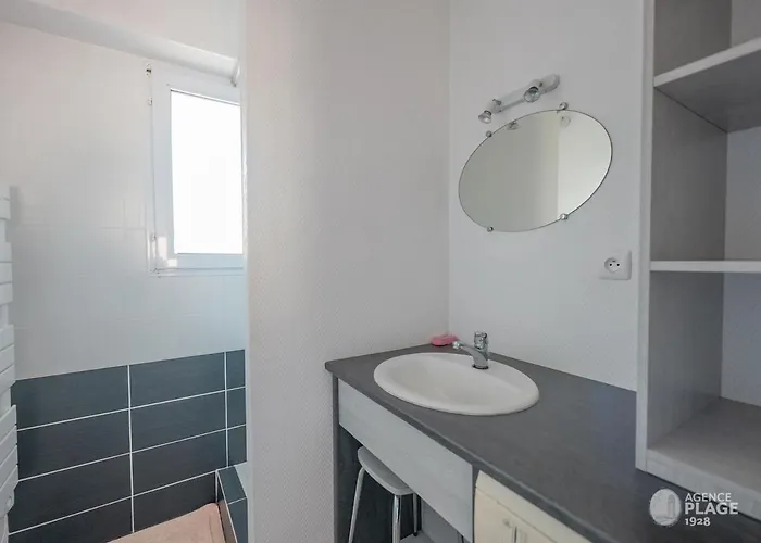 Et Commerces, Balcon, Confort - Fr-1-197-547 Appartement